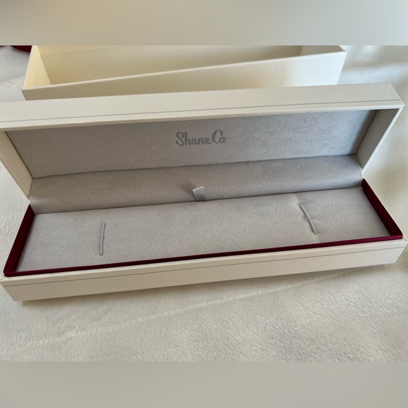 Shane Co. Gift Bag and Bracelet Box with Red Ribbon - Picture 6 of 8